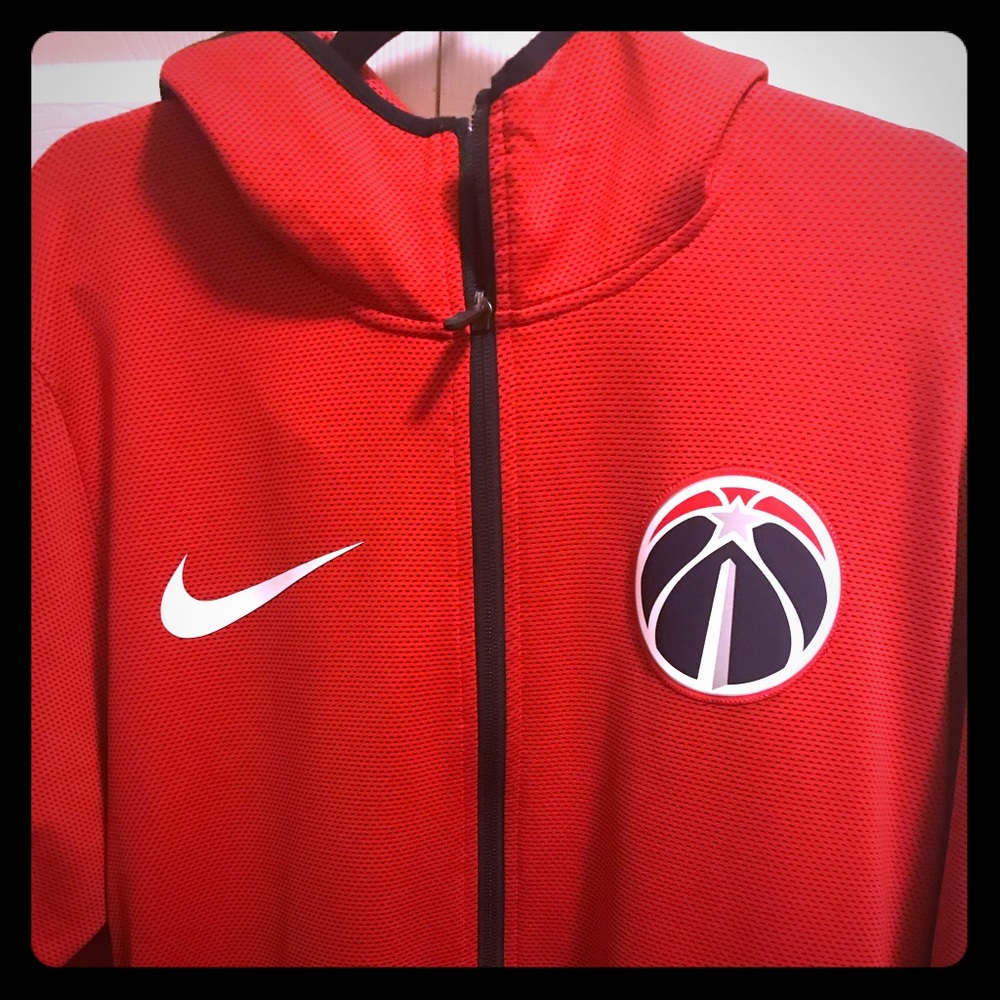 Nike Wizards red on-court zip-up hoodie (NWOT)